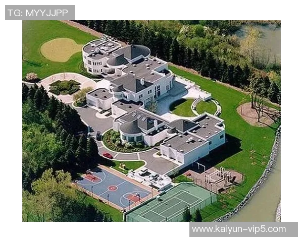 揭秘足球巨星豪宅内景：奢华设计与独特风格的完美融合